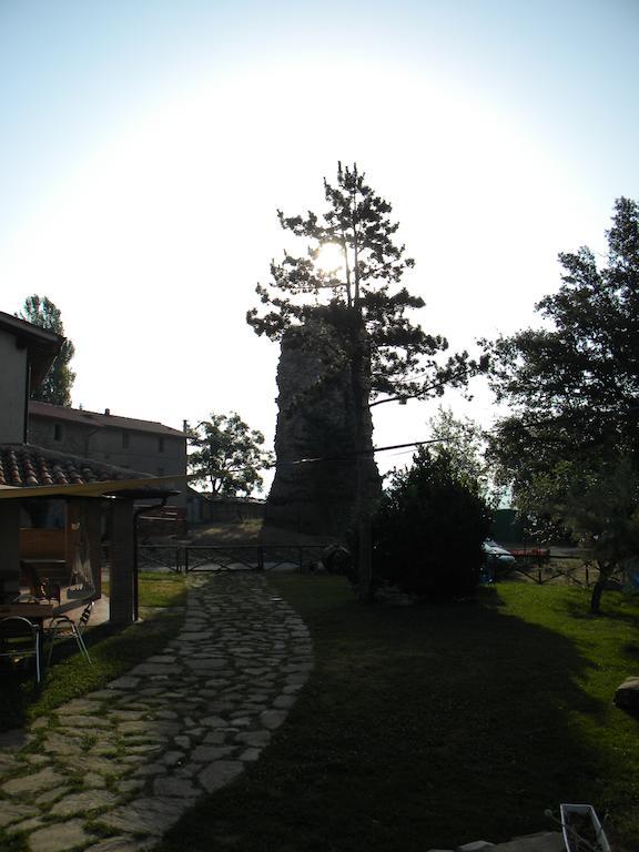 Вилла Agriturismo Borgo San Benedetto Пьетралунга Экстерьер фото