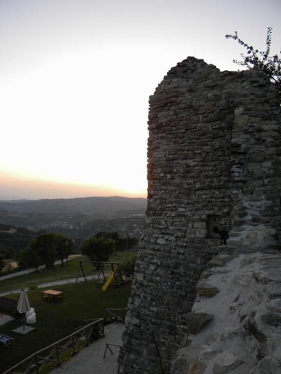 Вилла Agriturismo Borgo San Benedetto Пьетралунга Экстерьер фото