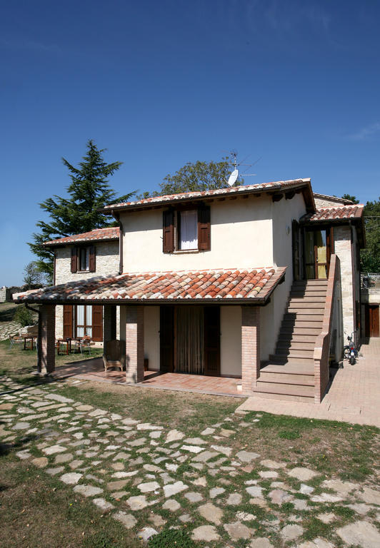 Вилла Agriturismo Borgo San Benedetto Пьетралунга Экстерьер фото